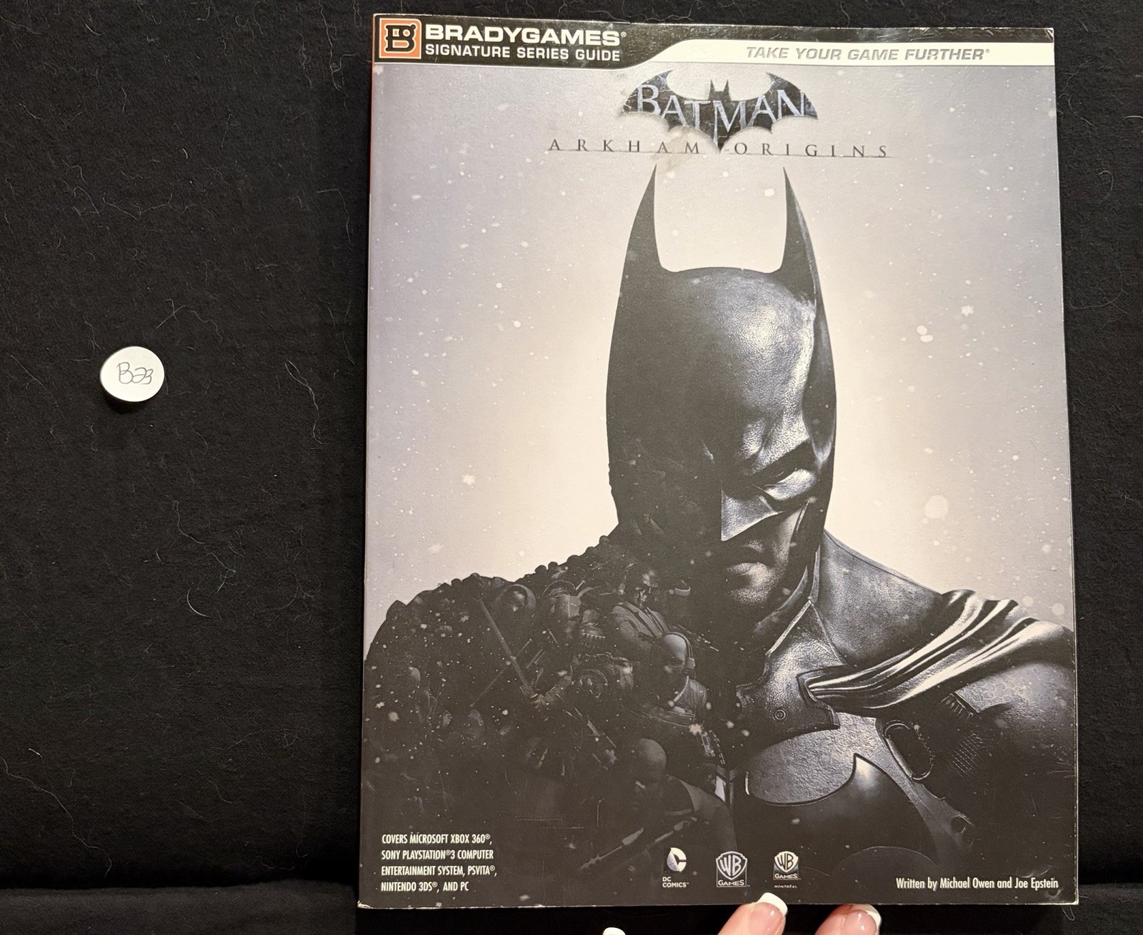 BradyGames Batman Arkham Origins Strategy Guide Area Maps Achievements