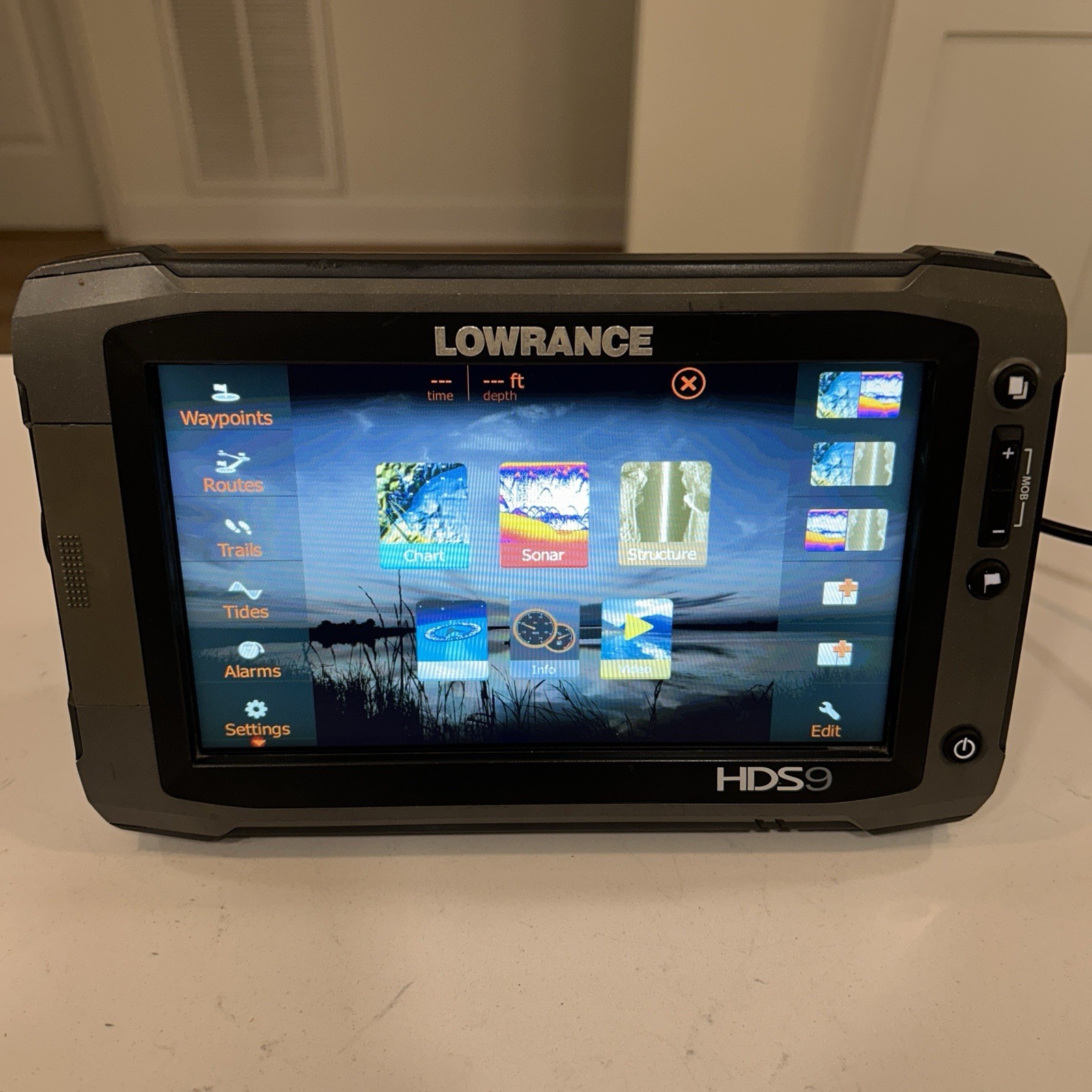 Lowrance HDS 9 Gen 2 Touch Head Unit