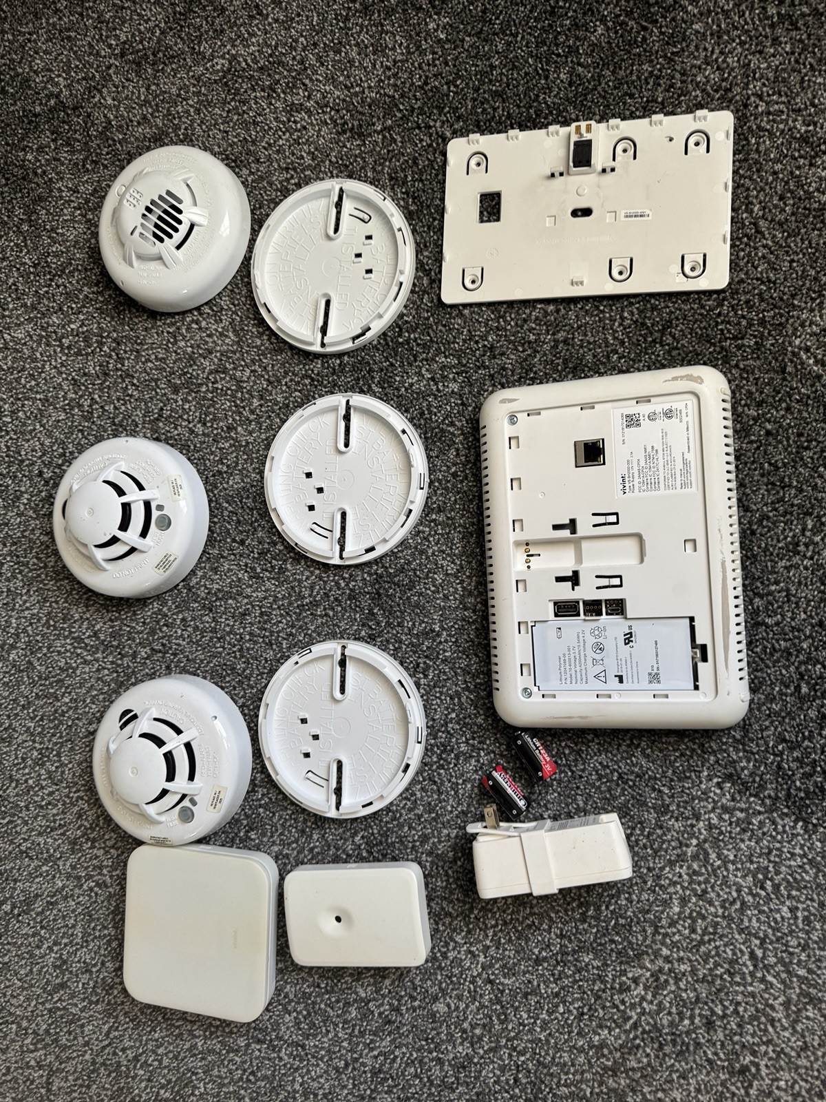 Used Vivit Smart Home Security System Detector Sensor Thermostat Lot
