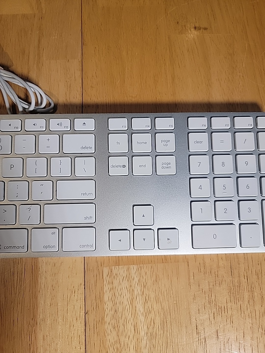 Apple Wired Keyboard Model A1243