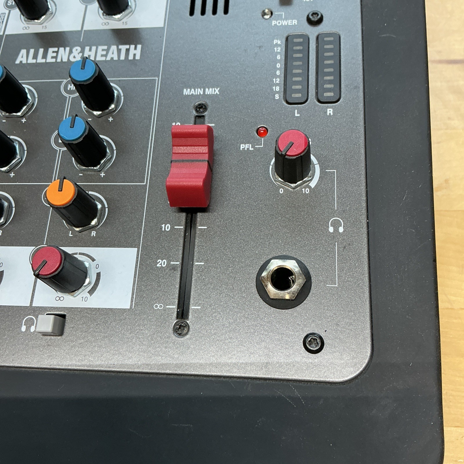 Allen & Heath ZED-6 Analog Mixer w/ Power Cable