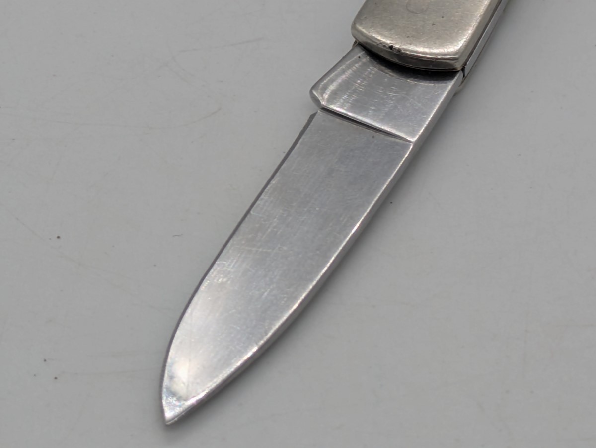 CASE XX Key Lime Bone Lockback Single Blade Folding Pocket Knife (EC3040325)
