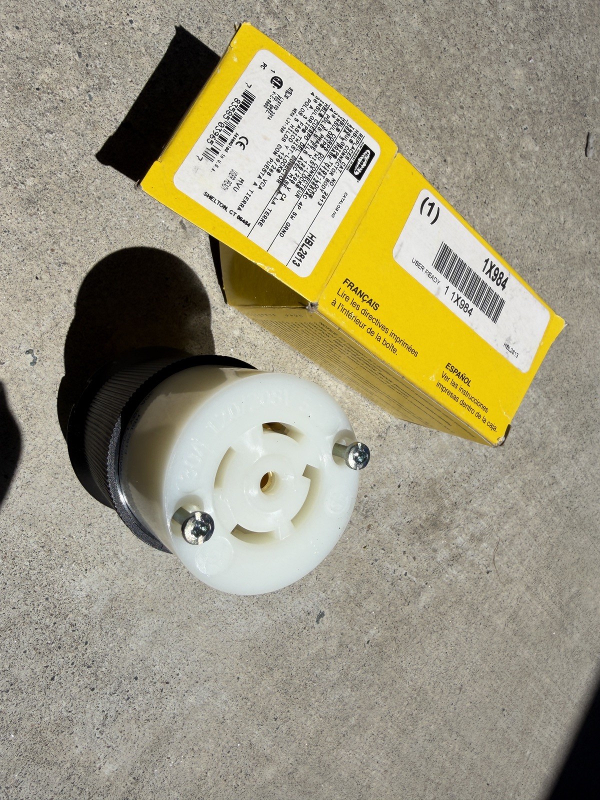 Hubbell HBL2813 Electrical Plug - Black 30AMP 120/208VAC