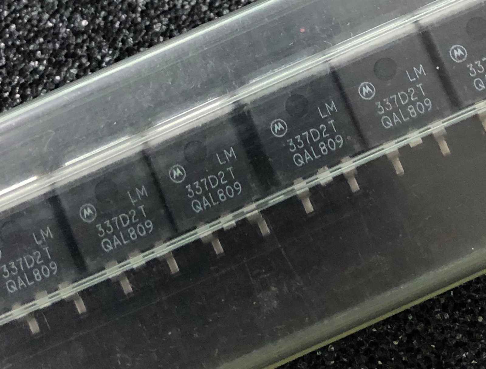 LM337D2T Standard Regulator Neg -1.2V to -37V 1.5A 3-Pin(2+Tab) D2PAK Qty.3