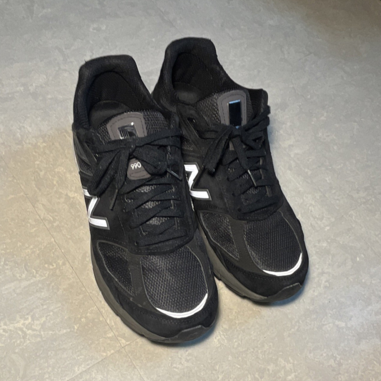 New Balance 990v5 Men's Black Running Shoes Mesh Suede 2E Size 12 Lace-Up