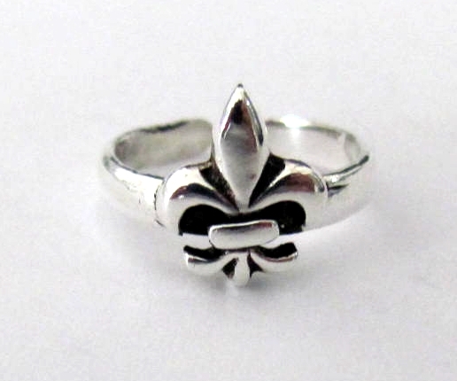 Sterling Silver Fleur De Lis small size 1-2.5 adjustable  toe ring