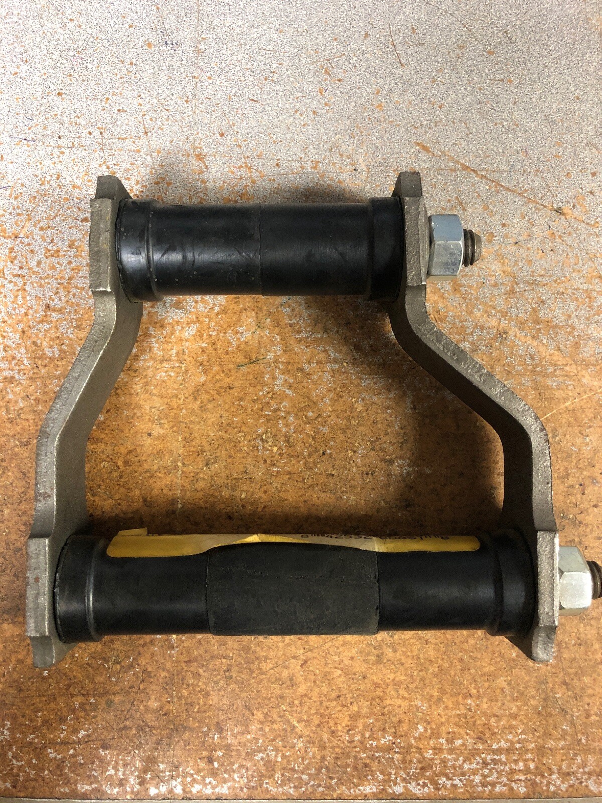 AFCO 20236 Shackle assembly Chrysler Pair