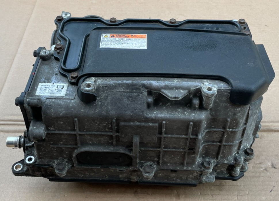 2012 - 2017 TOYOTA PRIUS V HYBRID INVERTER ASSEMBLY with CONVERTER G9200-47221