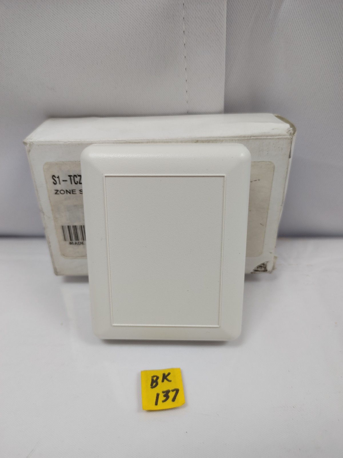 Source 1 Zone Sensor S1-TCZSN01 - Old Stock