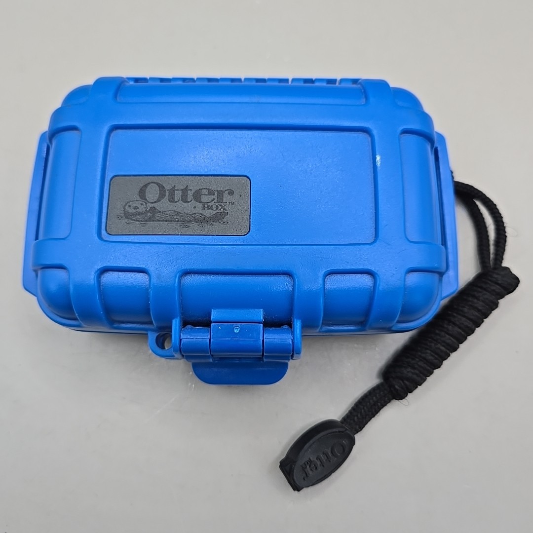 Authentic OtterBox 1000 Series Blue Hard Plastic Drybox Waterproof To 100 Ft