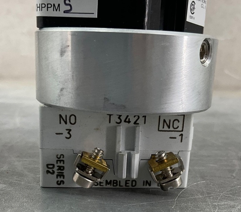 ADALET XHPPMS EXPL PROOF DEVICE PUSHBUTTON MAINTAINED PANEL MNT SHORT BARREL RED
