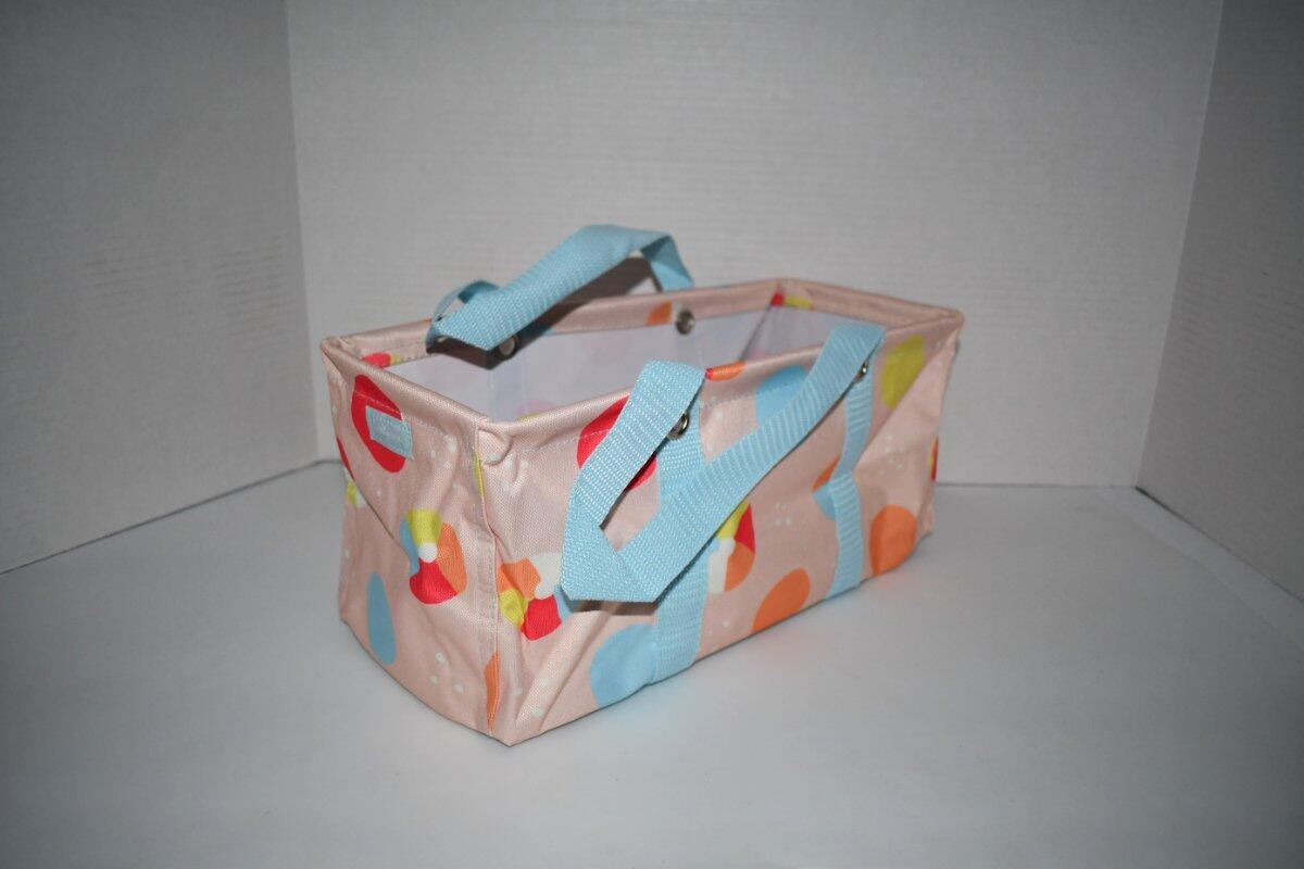 Thirty One TINY Utility Tote in Beach Ball Bliss NWT