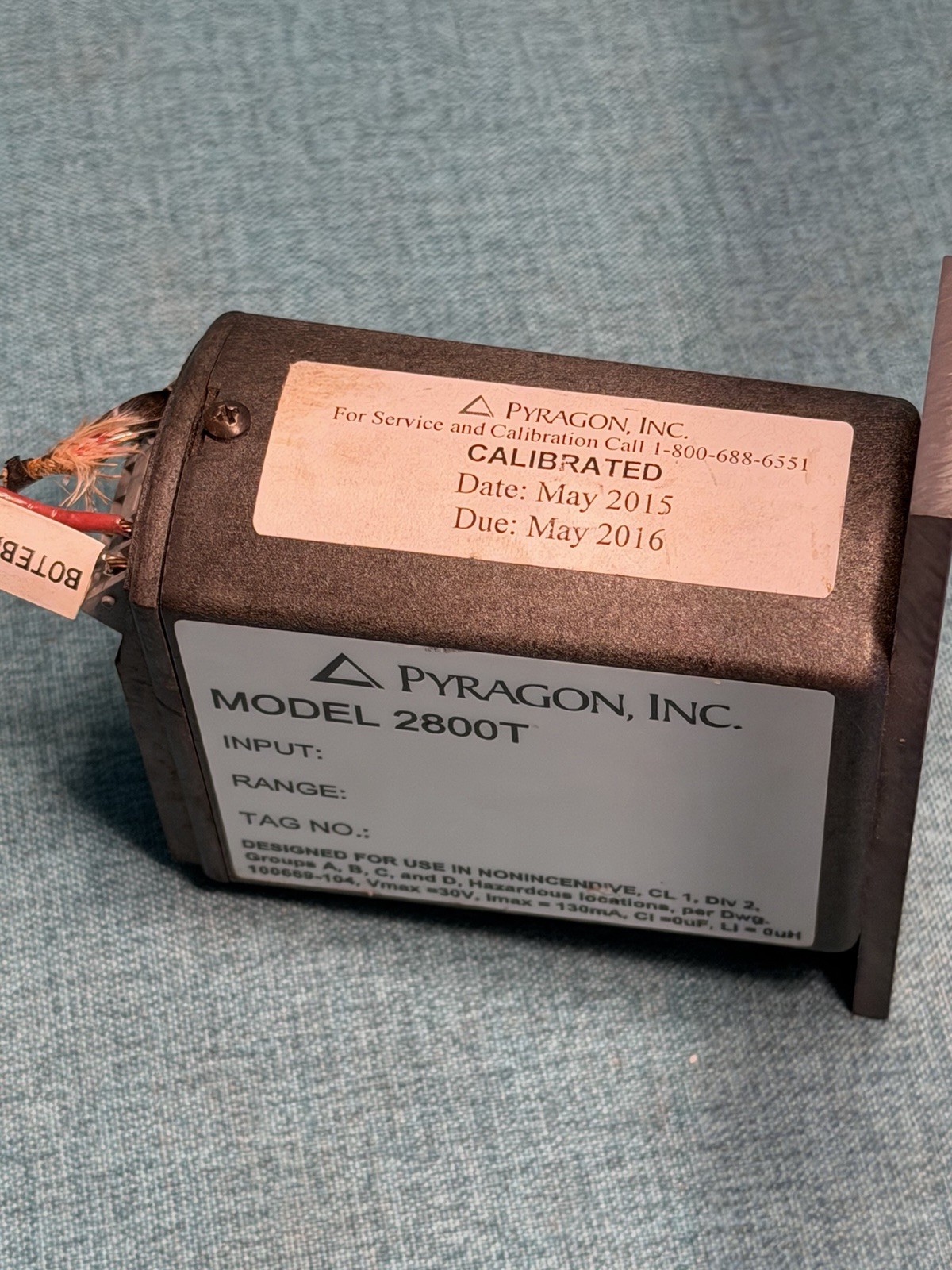 USED Pyragon 2800T Universal Temperature Transmitter