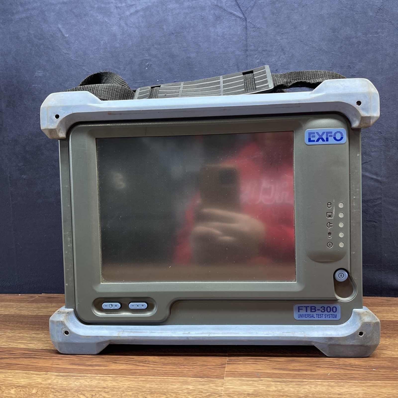 EXFO FTB-300-D1M1N2 Universal Test System Optical Platform
