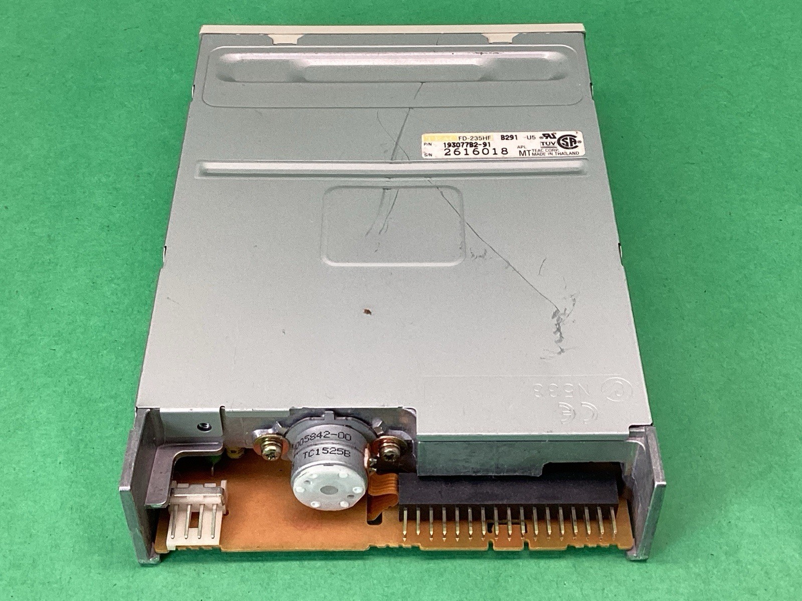 TEAC FD-235HF 3.5” Floppy Internal Beige Disk Drive - 193077B2-91 - UNTESTED