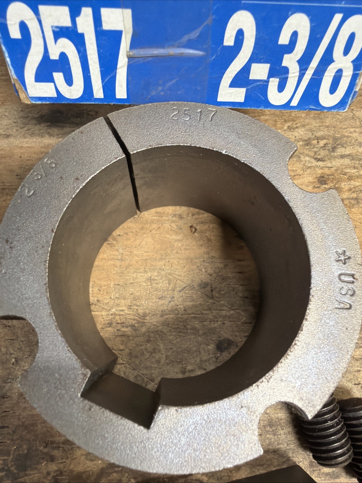 Martin 2517 2-3/8 Split Taper Bushing (h26)