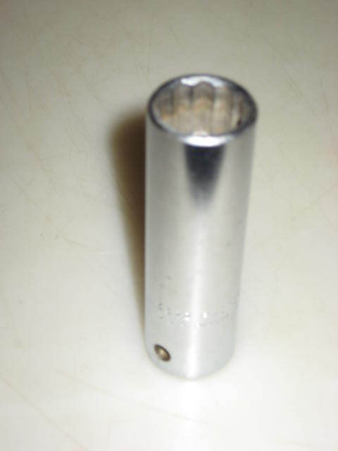 NEW 1/2" DRIVE 11/16" DEEP SOCKET, 12-point, USA, POLISHED CHROME, PROTO # 5322