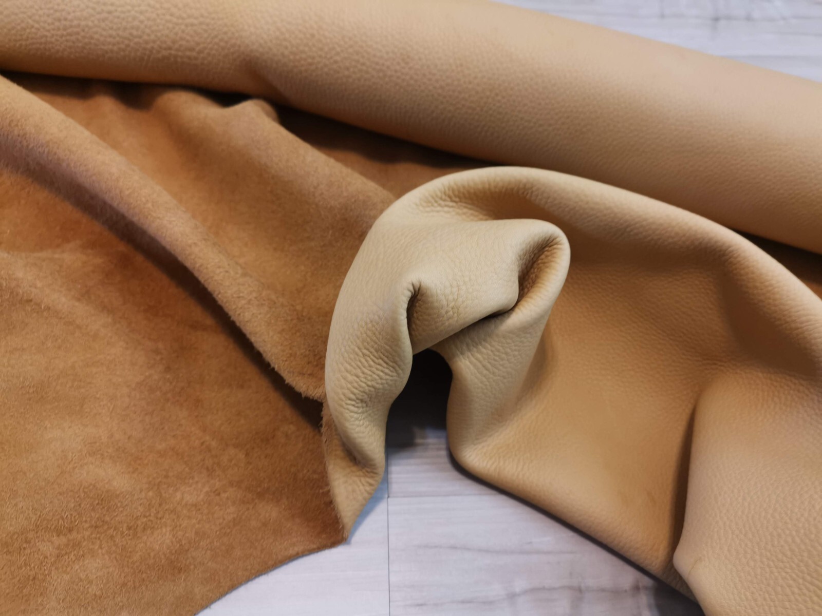 4-5oz NAPA SOFT DEERTAN LEATHER HIDE SIDE FULL GRAIN SHEET,PANEL,CRAFT,DIY 20sqf