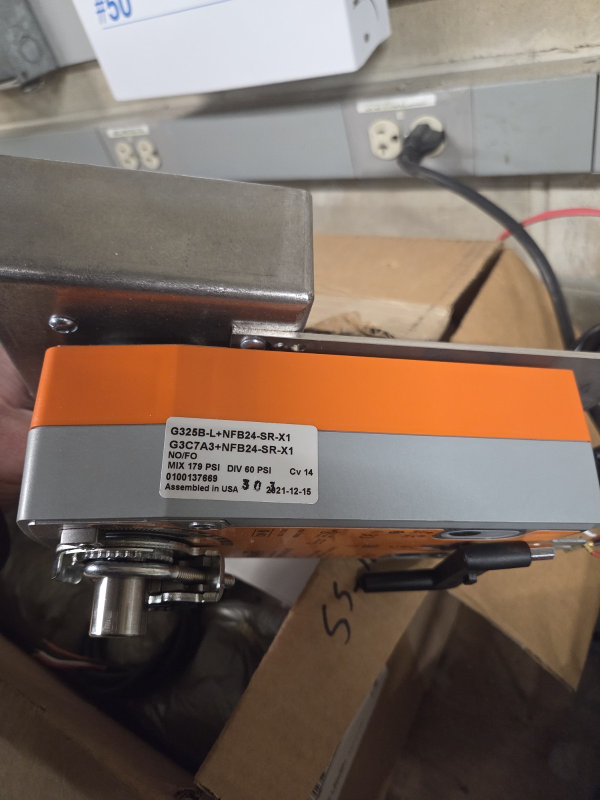 Belimo Actuator With 1" Globe Valve