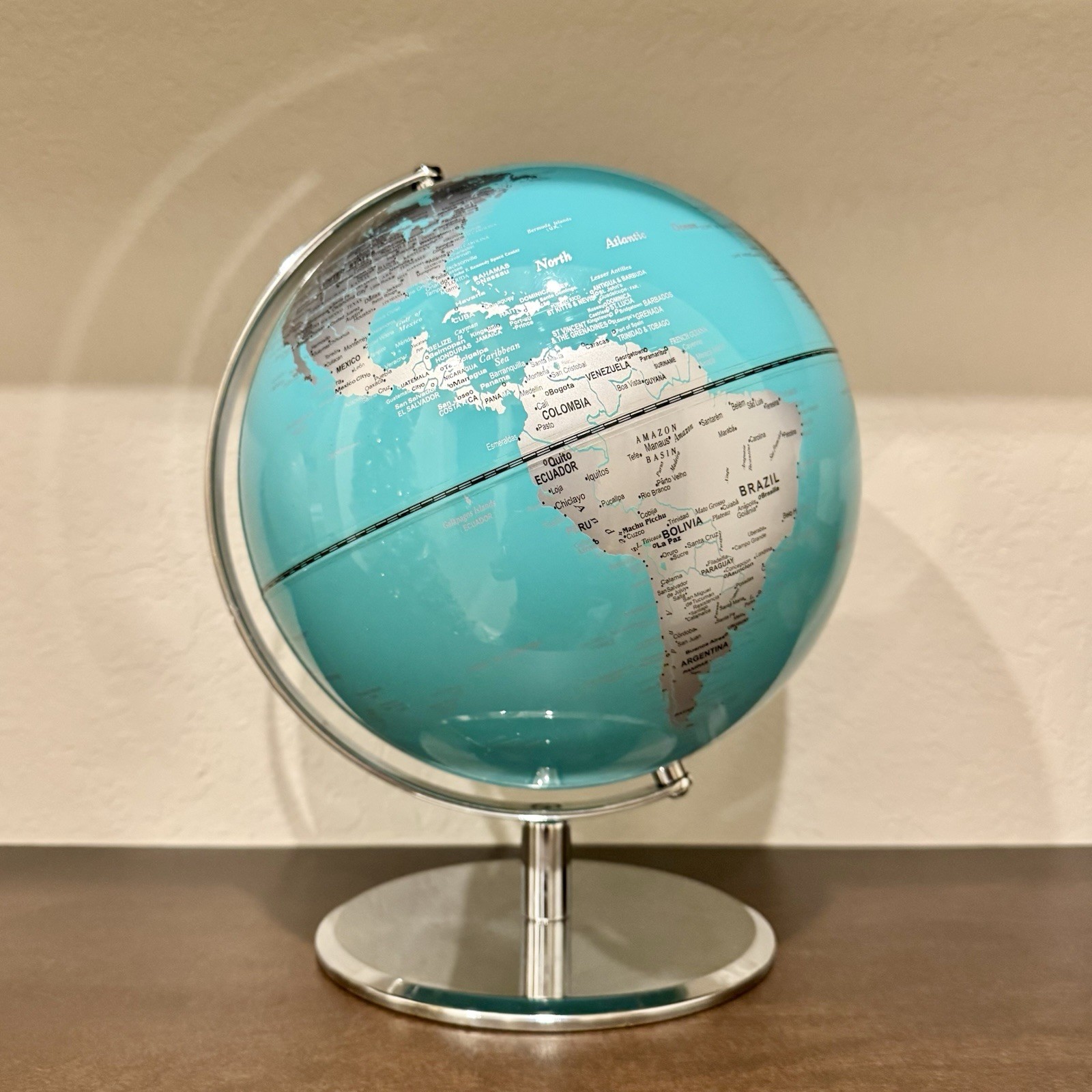 Beautiful Torre & Tagus Turquoise Latitude World Globe With Chrome Base 9.5”