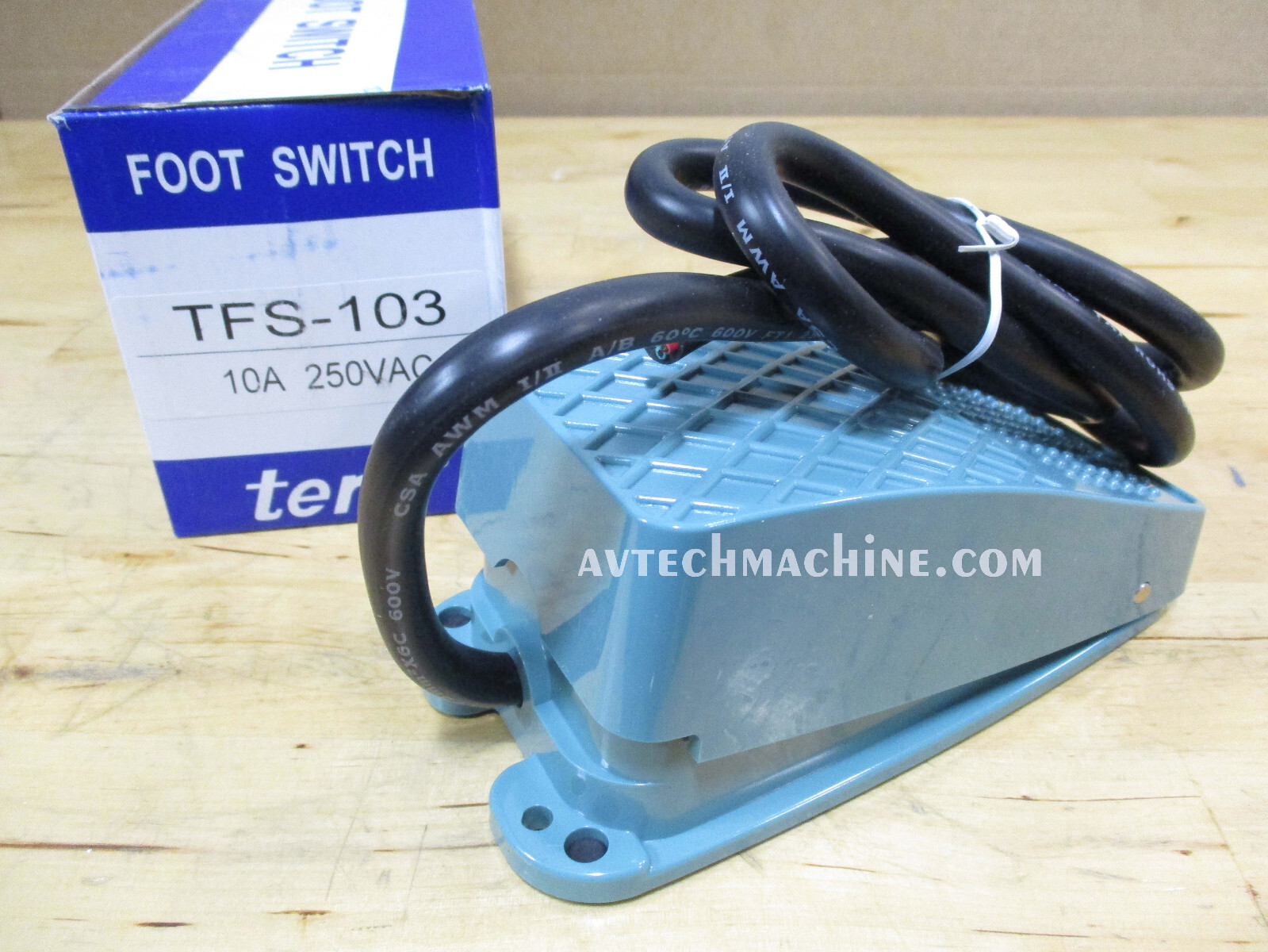 TFS-103 Tend Foot Pedal Switch With 2 Momentary Switch