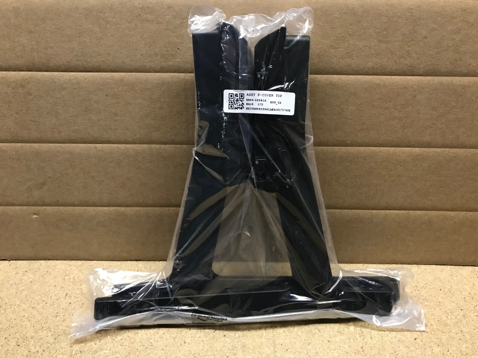 Samsung QN55QNX1DAFXZA BN96-58941A / BN63-21123A Stand / Feet ( Black )