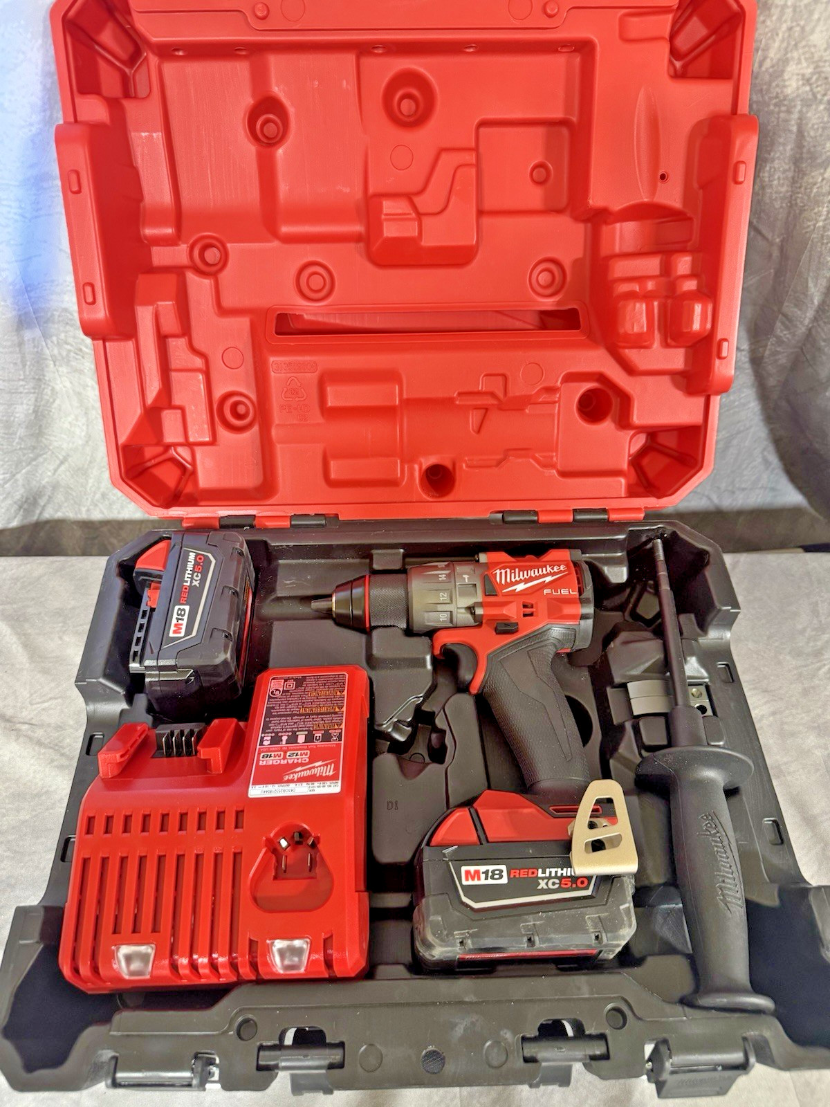 Milwaukee Electric - Variable Speed M18 Fuel. 1/2 Hammer Drill-Driver KIT