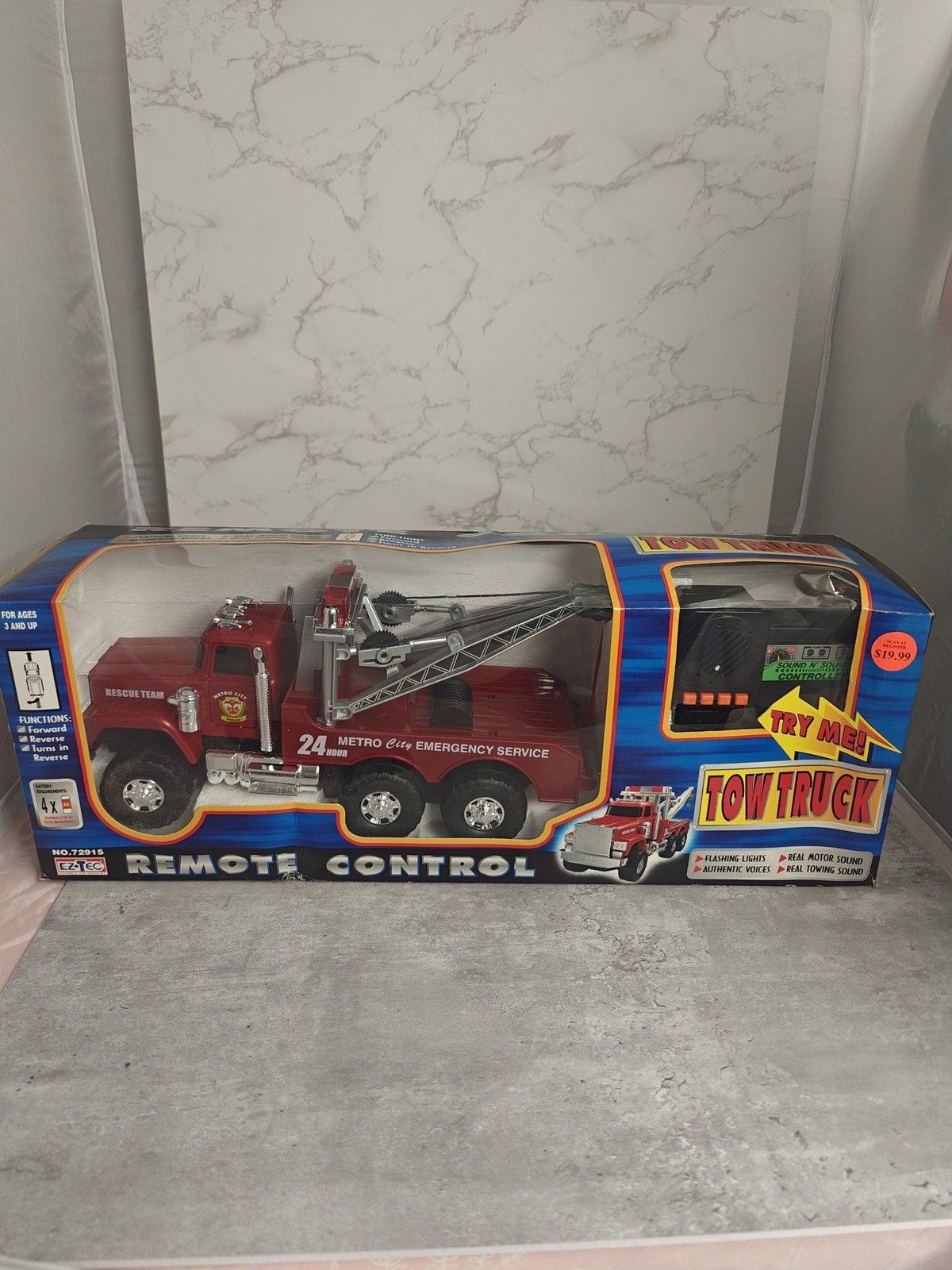 Rare Vintage Scientific Toys Eztec Metro City Tow Truck Remote Control Sealed