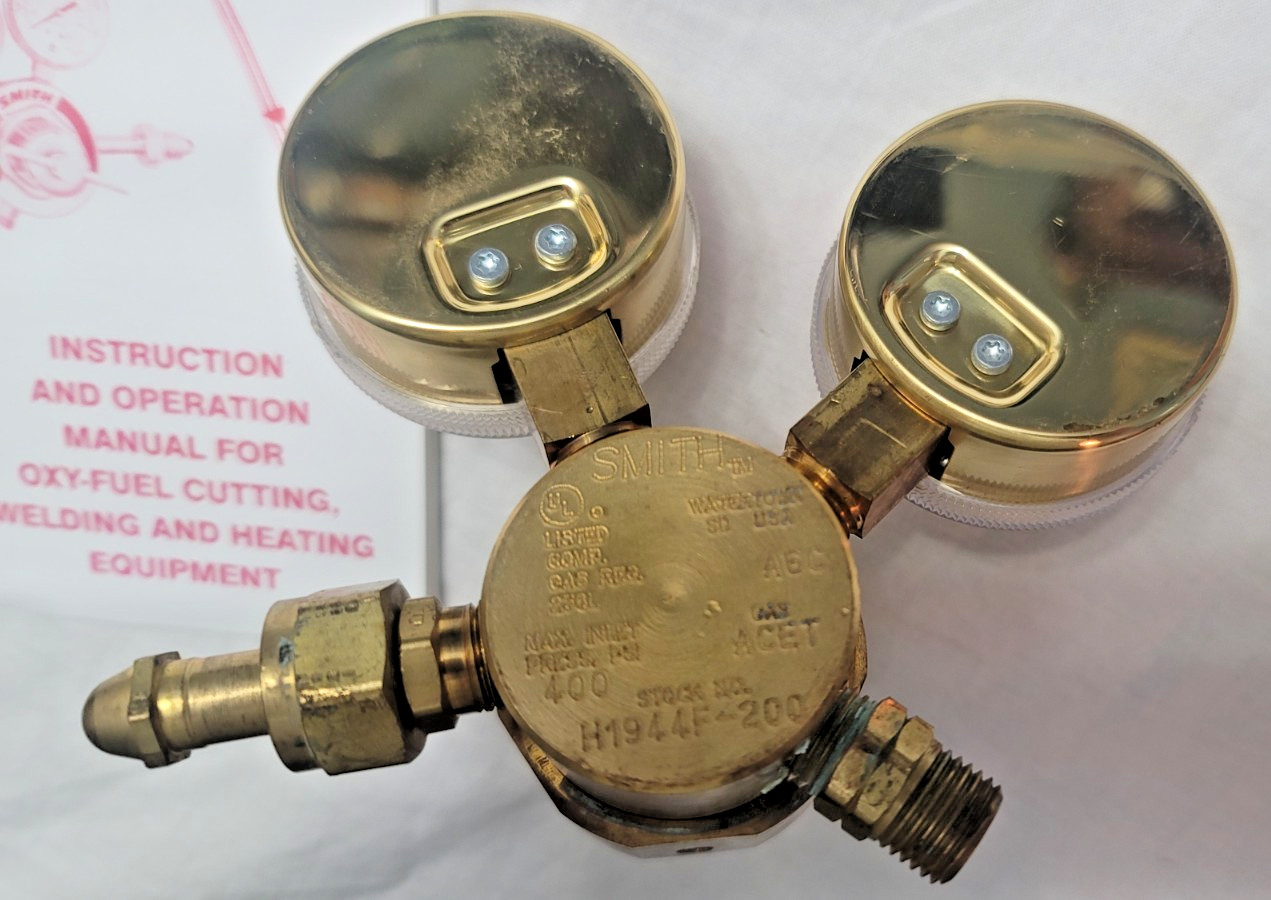 Smith Acetylene Regulator H1944F-200 NEW OPEN PKG