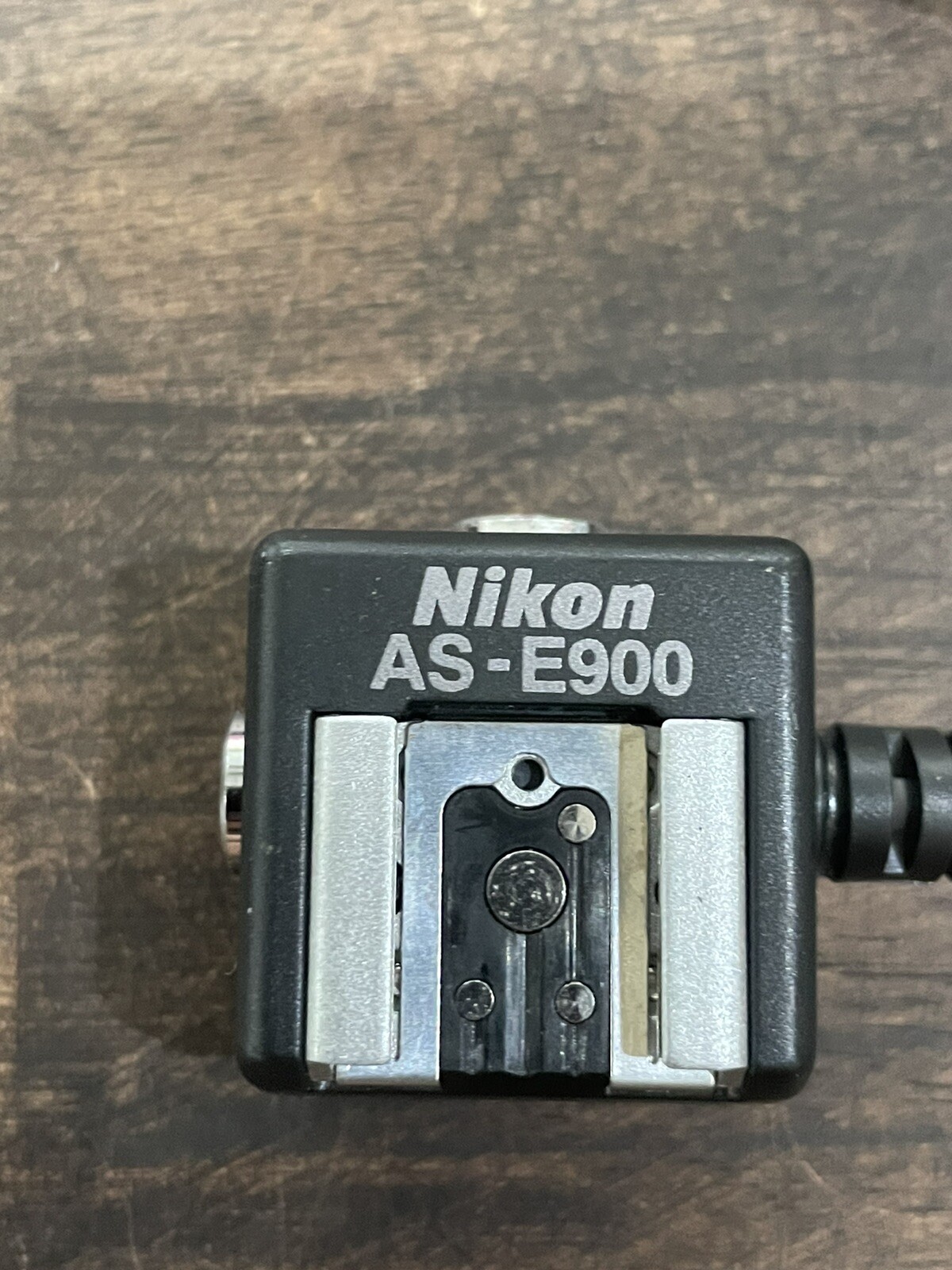 Nikon AS-E900 TTL Multi Flash Adapter for Coolpix (J1)