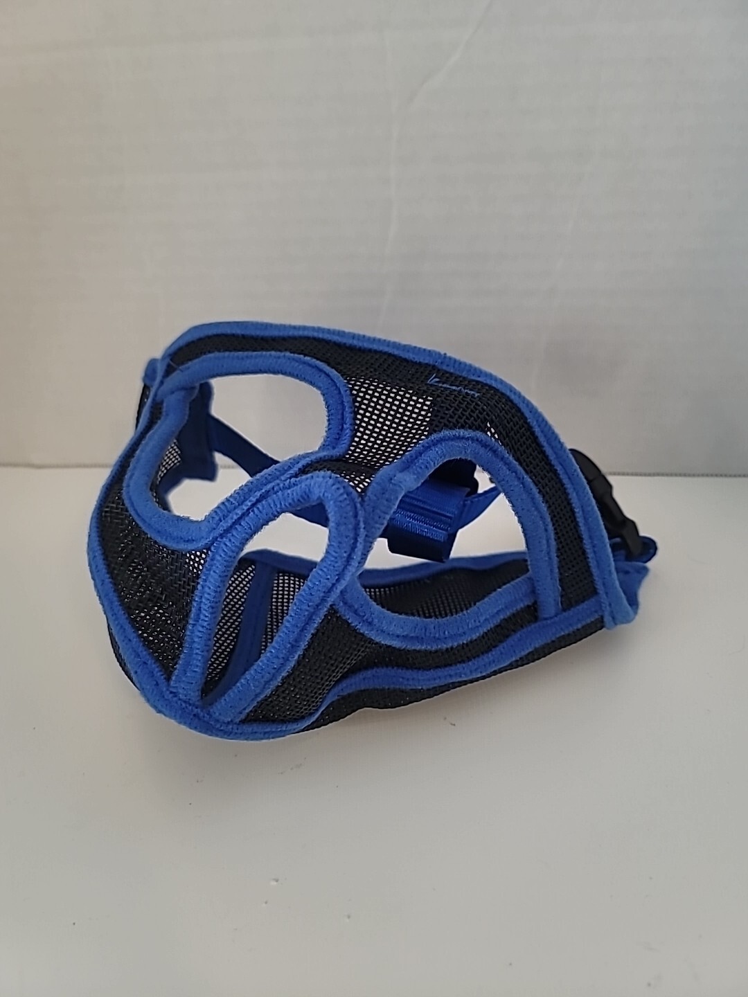 Dog Muzzle Breathable Mesh And Durable  With Adjustable Loop And Soft SZ2XL