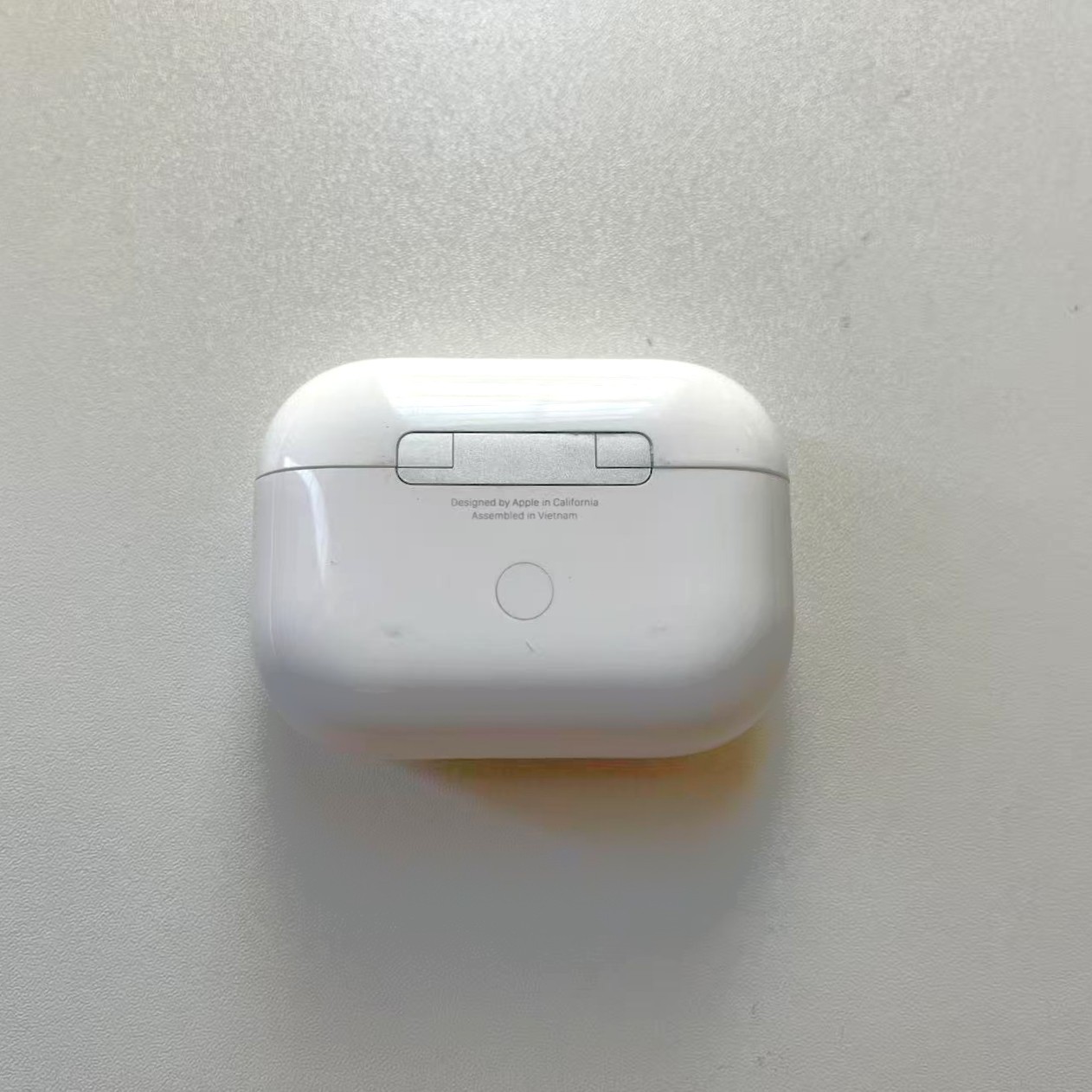 Apple AirPods Pro with Wireless Charging Case - White