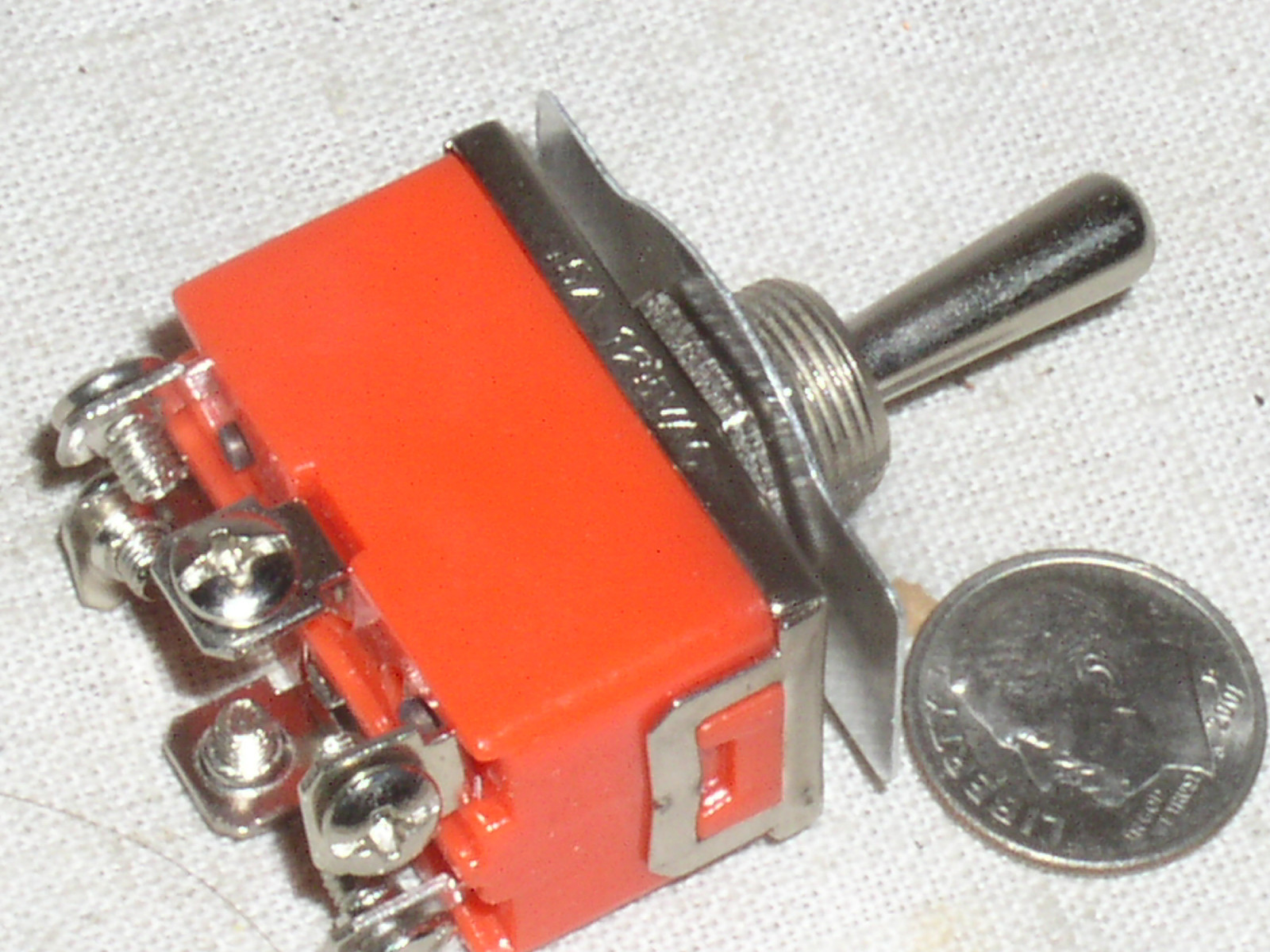 2 TOGGLE SW DPDT HIGH CURRENT ON-OFF-ON SWITCH MOMENTARY BOTH WAYS 15 A AMP 15A