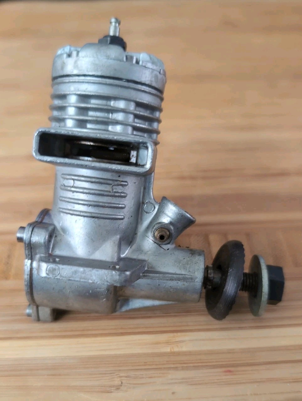Antique Fox 29 Model Airplane Engine
