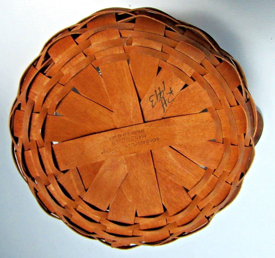 SMALL LONGABERGER HAND-WOVEN BASKET W/LEATHER HANDLES & PLASTIC INSERT
