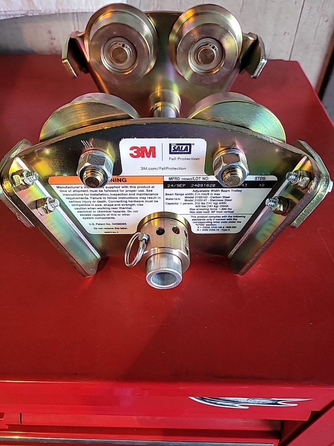 3M DBI-SALA - 2103143 Beam Trolley Anchor Swivel D-Ring For 3 in to 8 in Flange