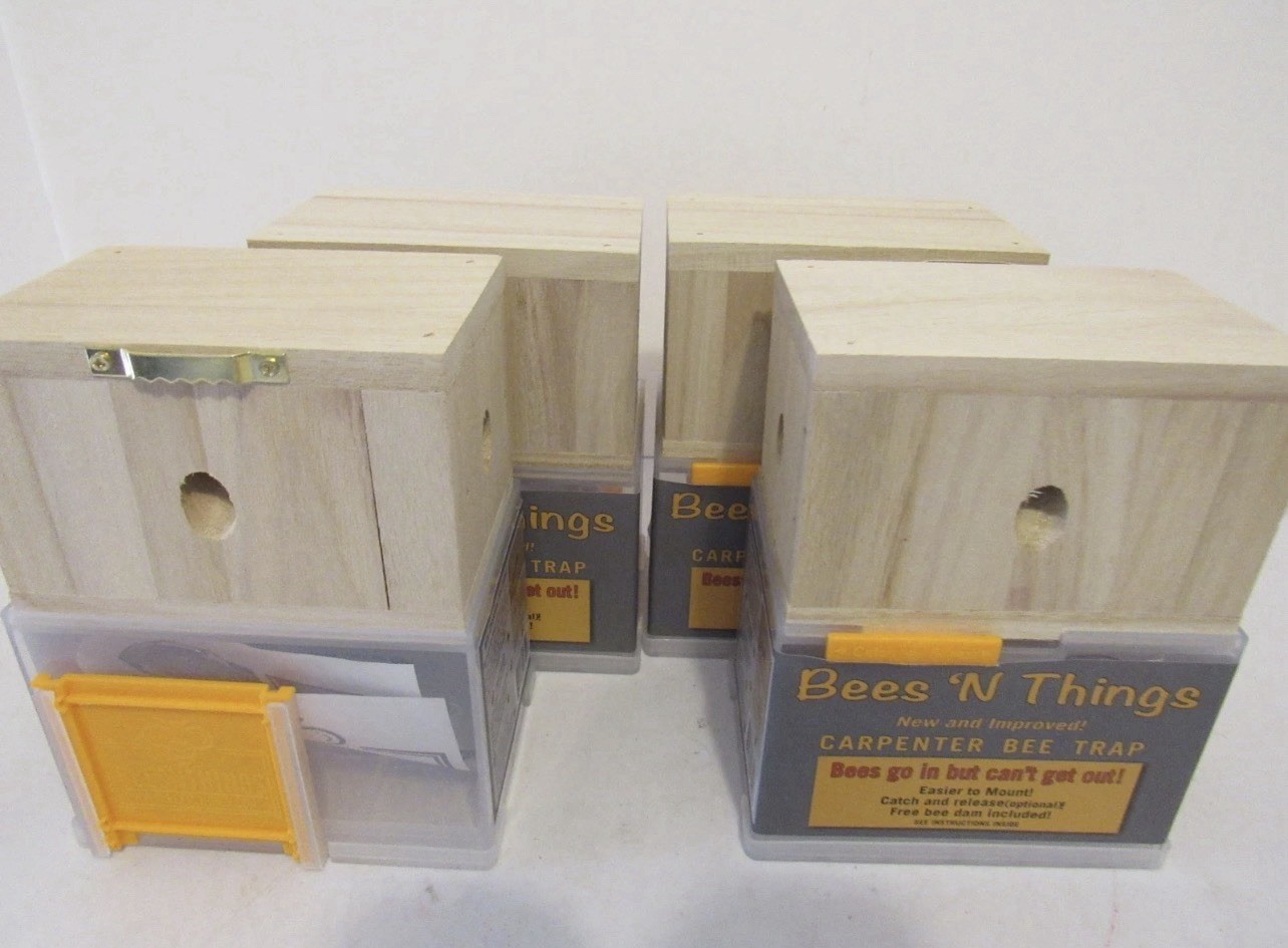 Bees 'N Things Carpenter Bee Trap Reusable Easy Empty Sliding Door Chemical-Free