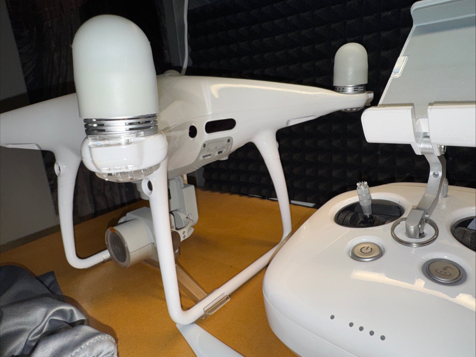 DJI Phantom 4 Pro (4K Video) Quadcopter + Remote - White