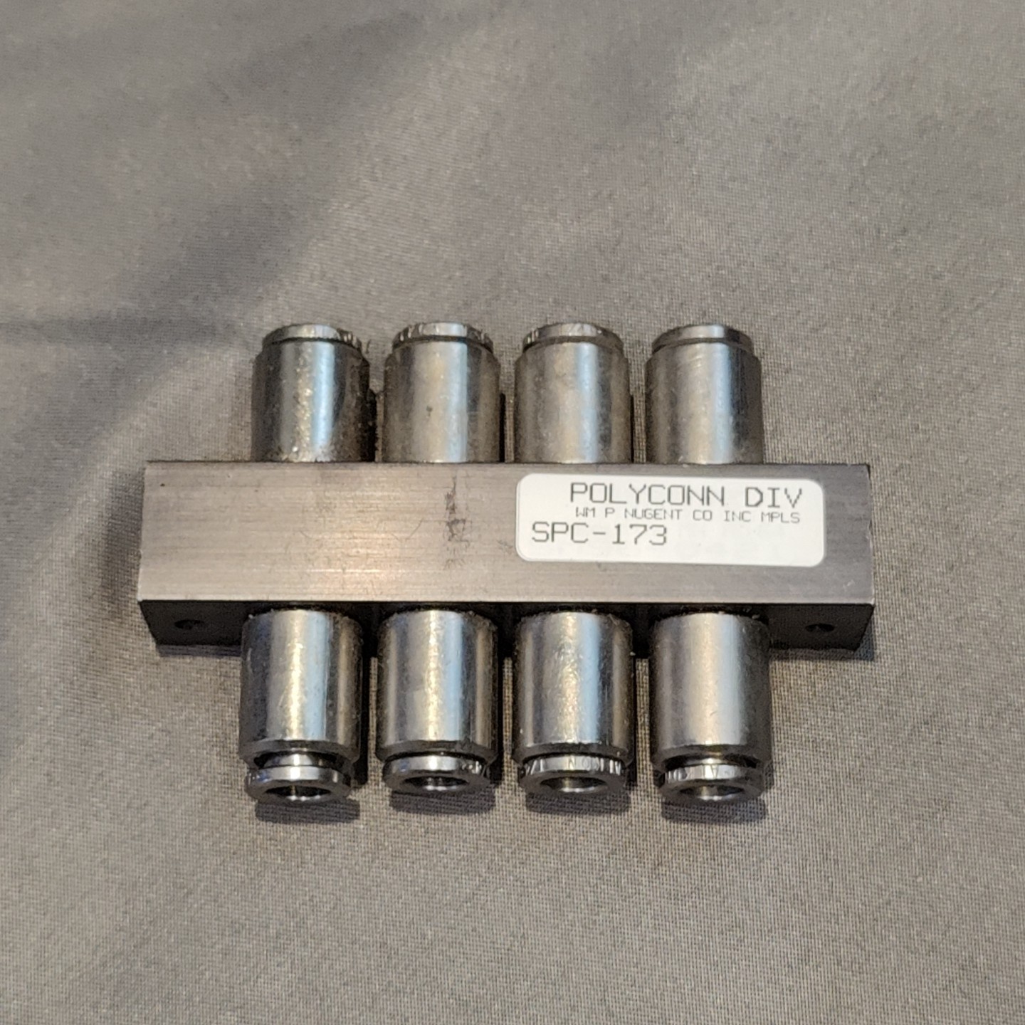 POLYCONN DIV SPC-173  Pneumatic Fitting Manifold
