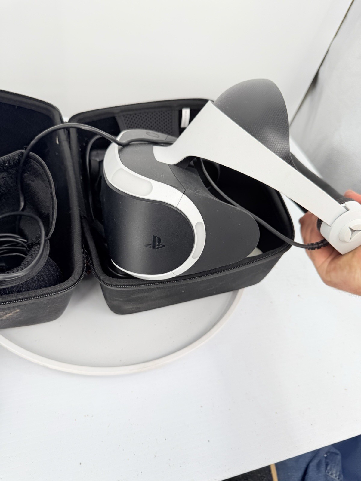 Sony PSVR V2 CUH-ZVR2 VR Bundle 2 Move Controllers Camera Case Tested