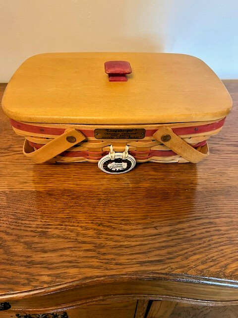 Vintage 1996 Longaberger Holiday Cheer Basket Red Accents, Swing Handels & Lid