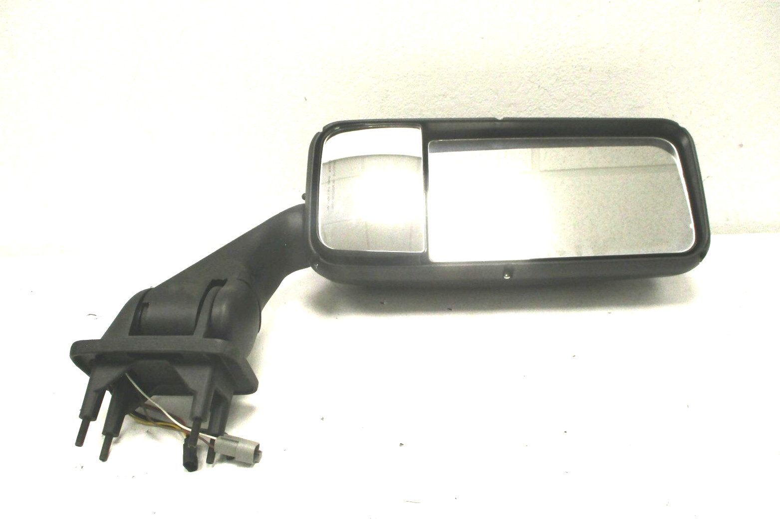 563.59018 NEW AUTOMANN LH BLACK HEATED MOTORIZED MIRROR T700 T2000 387