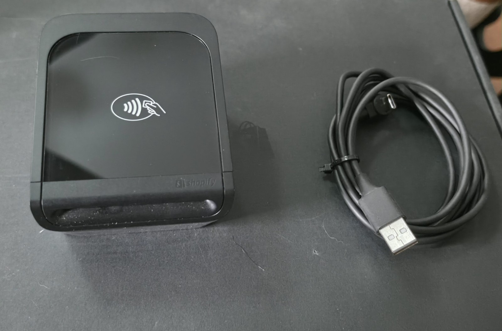 Shopify POS Charging Dock W/ Extras