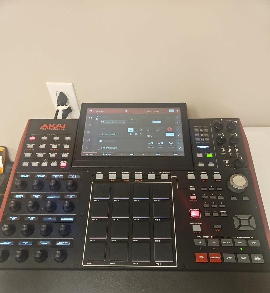 Akai Professional MPC-X Standalone Sampler and Sequencer-USED COND--sw2
