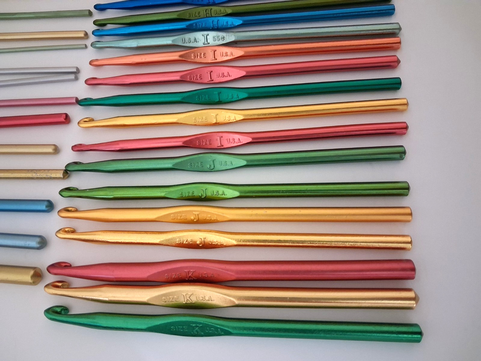 Vintage Crochet Hooks Lot of 42 Aluminum Bates, Boye Oxmoor