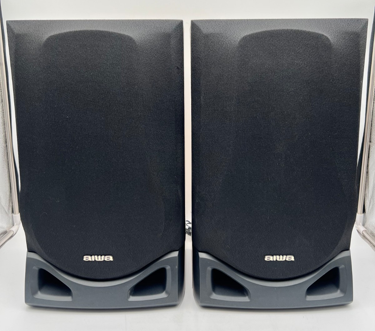 VTG 90s Aiwa SX-ZR25 Speaker System Set of 2 Pair 6 Ohm 40W Bookshelf Speakers