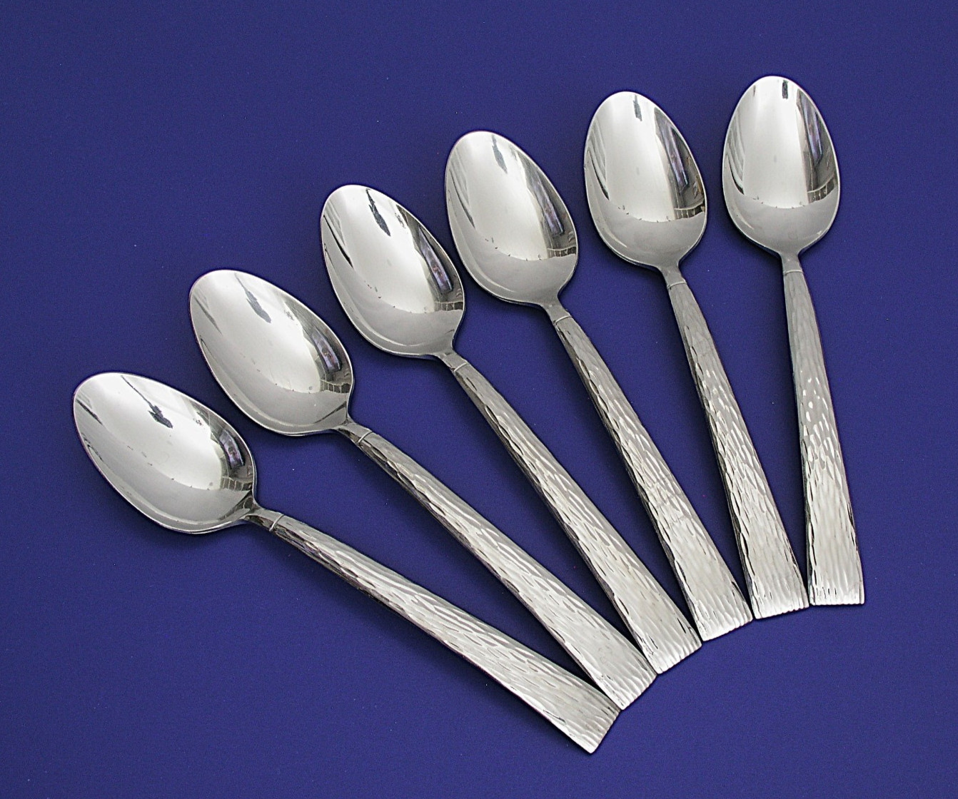 (6) HAMPTON ARGENT BROCADE - 7 3/4" SOUP SPOONS - STAINLESS FLATWARE - VERY NICE
