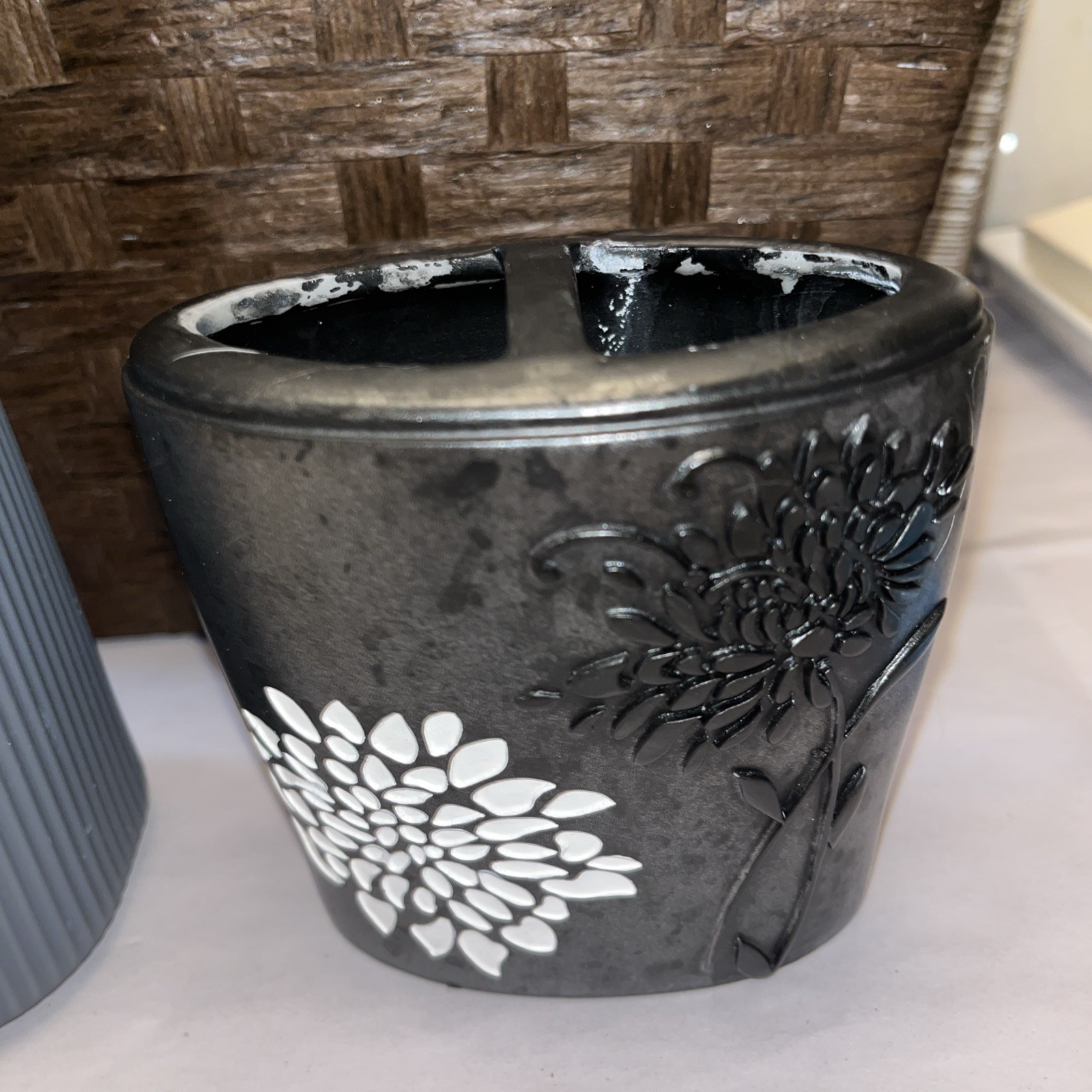 Modern Soap Dispenser & Floral Toothbrush Holder-2 Common Bathroom Accessories