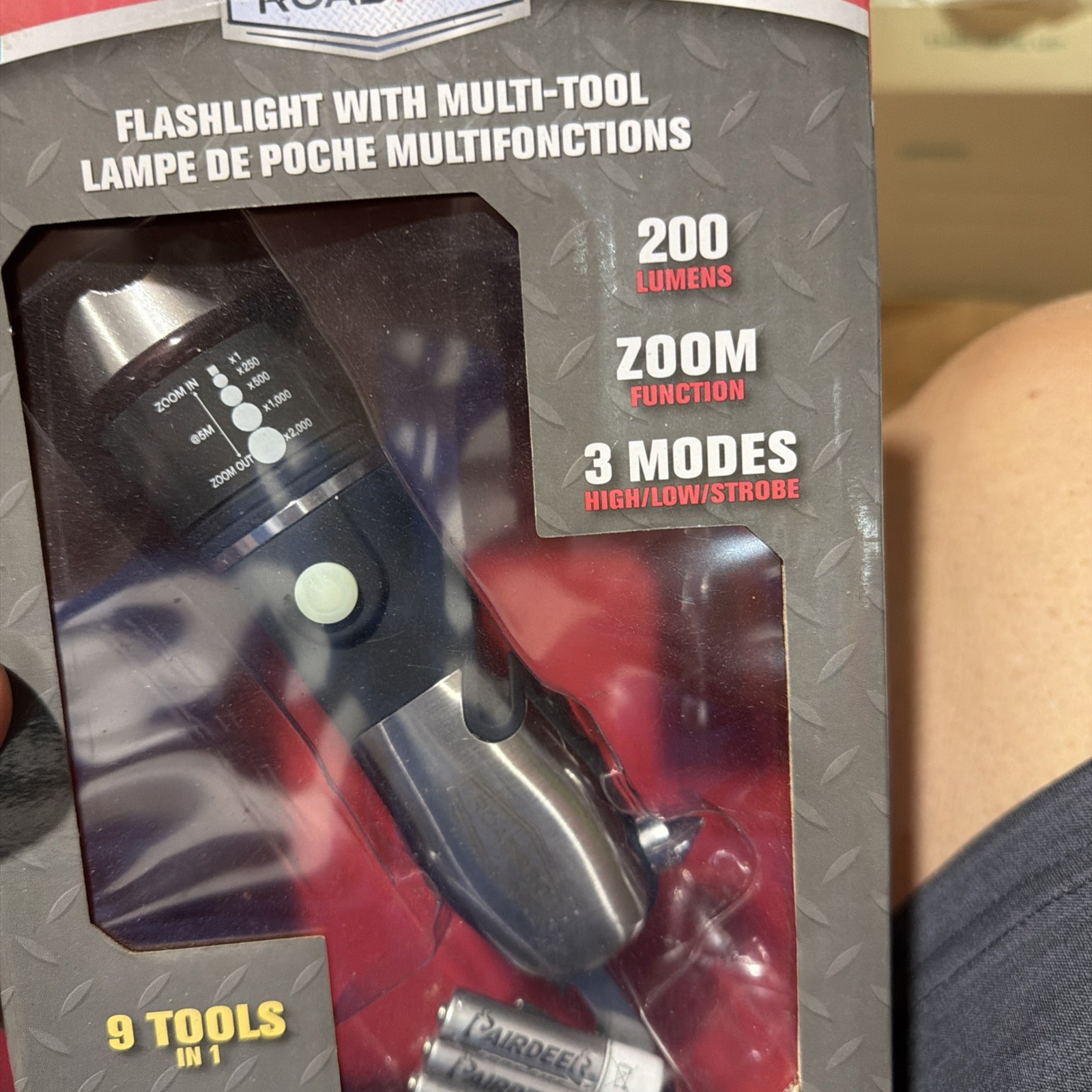 ROADPRO FLASHLIGHT WITH MULTI-TOOL---NEW☆