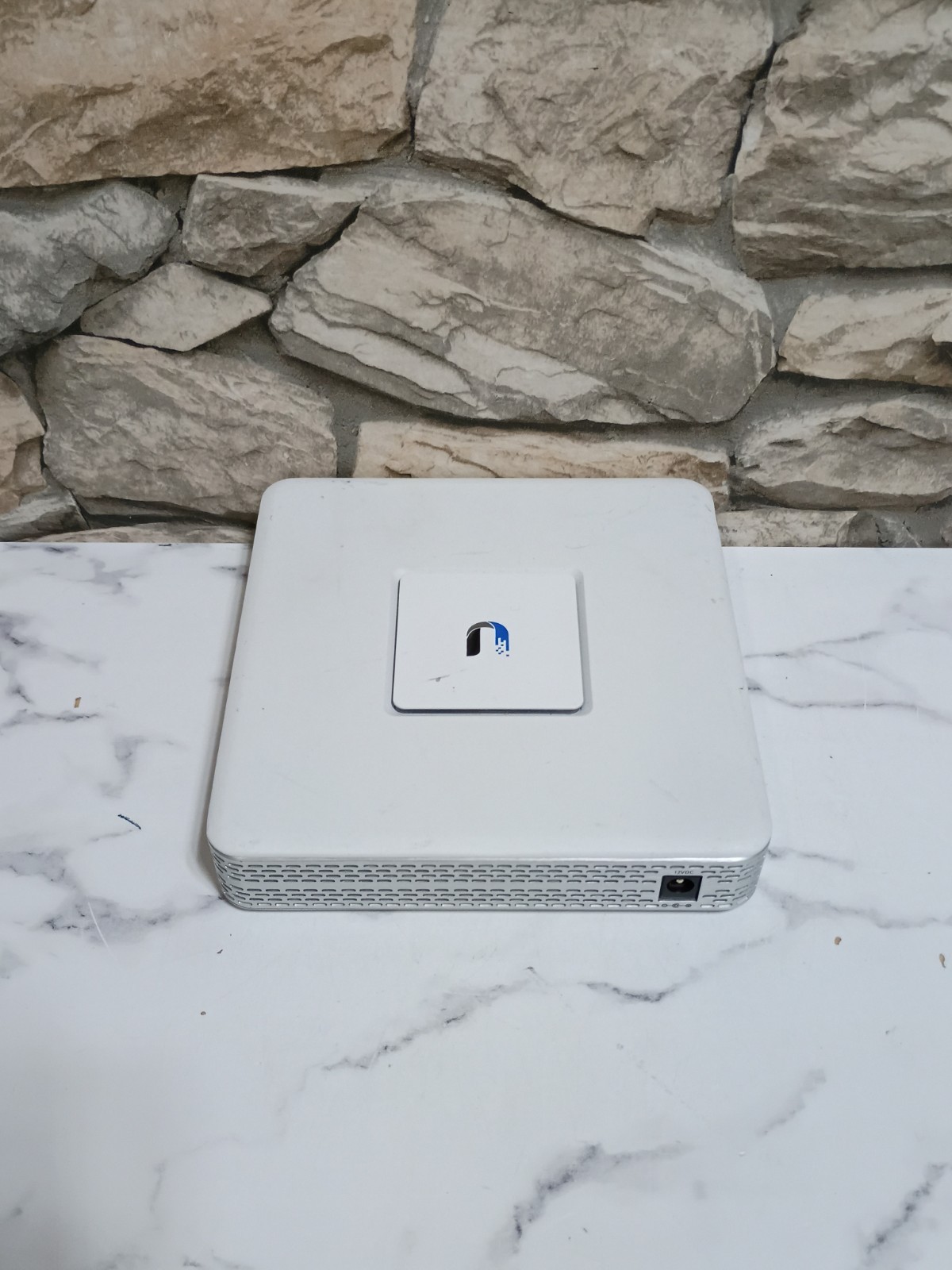 UBIQUITI UNIFI SECURITY GATEWAY USG